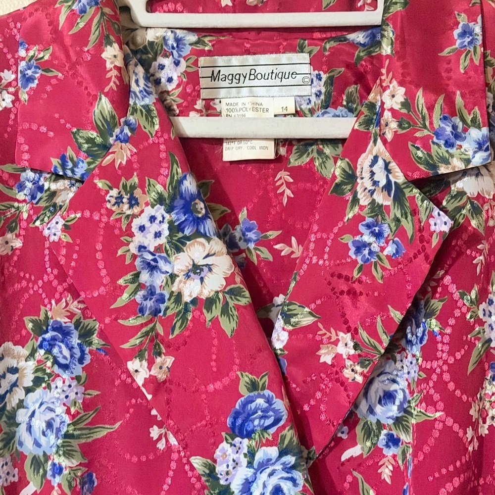 Maggy Boutique Red Floral Wrap Midi Dress - Picture 3 of 11